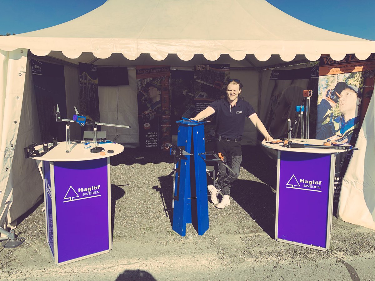Haglofsweden's tweet image. Daniel och Sigge från Haglöf Sweden hälsar er alla hjärtligt välkommen till skogsmaskinsdagarna här i Karlskoga. Tält nr: SM27. #DPII #VertexlaserGEO #vertex #forestry