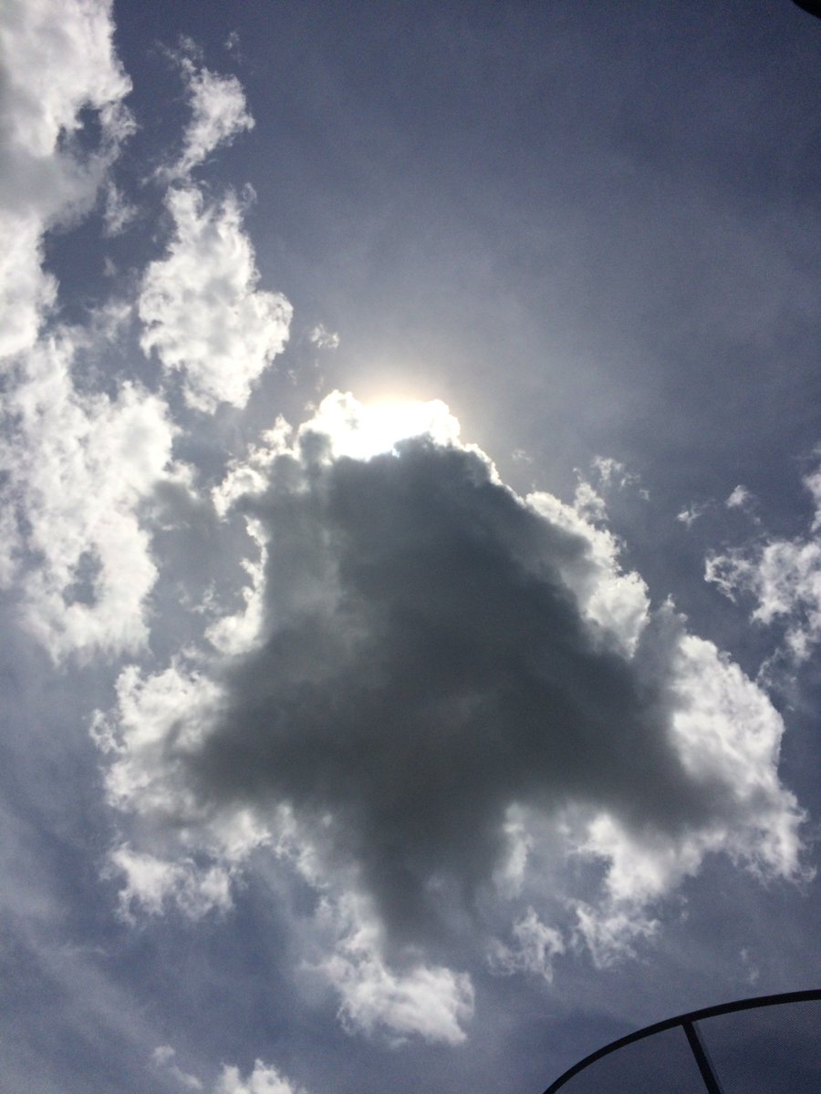 EfridoRahmat's tweet photo. awan rendah

Sarolangun,18 mei 2018 https://t.co/IbjW1qqQ4B