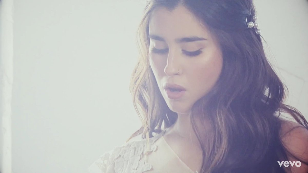 _1997since_'s tweet photo. Deusa 😍

#DSYLMMusicVideo #FifthHarmony https://t.co/qucaUBm4pz