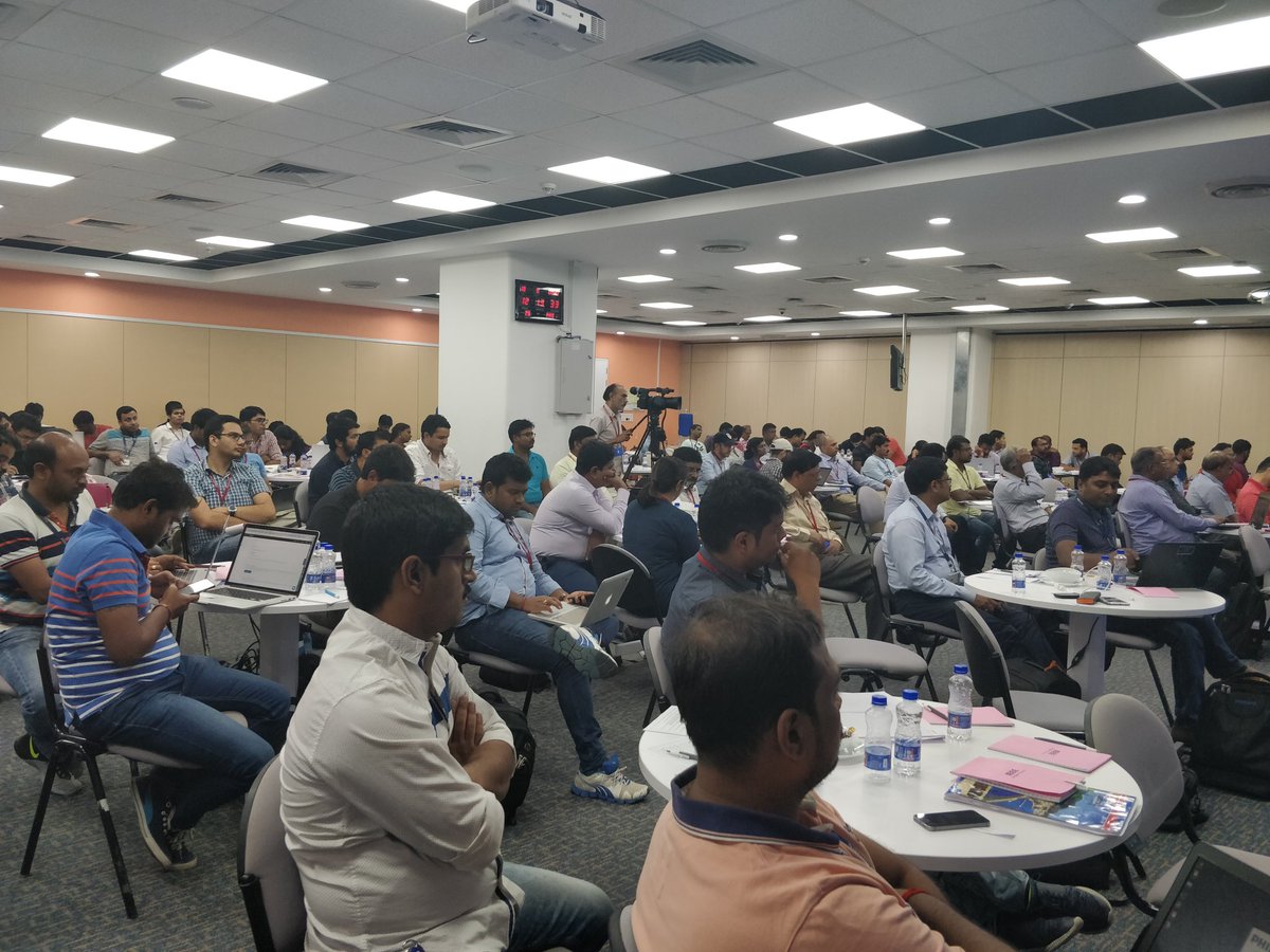 manimadhukar's tweet image. @ieeebangalore wonderful audience at #Blockchain @ibmCloud #Hyperledgerfabric  is so popular with developers, loved delivering the talk and demo @seemapk @deepeshbha @S_Bhuvana @ibm_in @developerWorks #codepatterns are cool way to learn #technology
