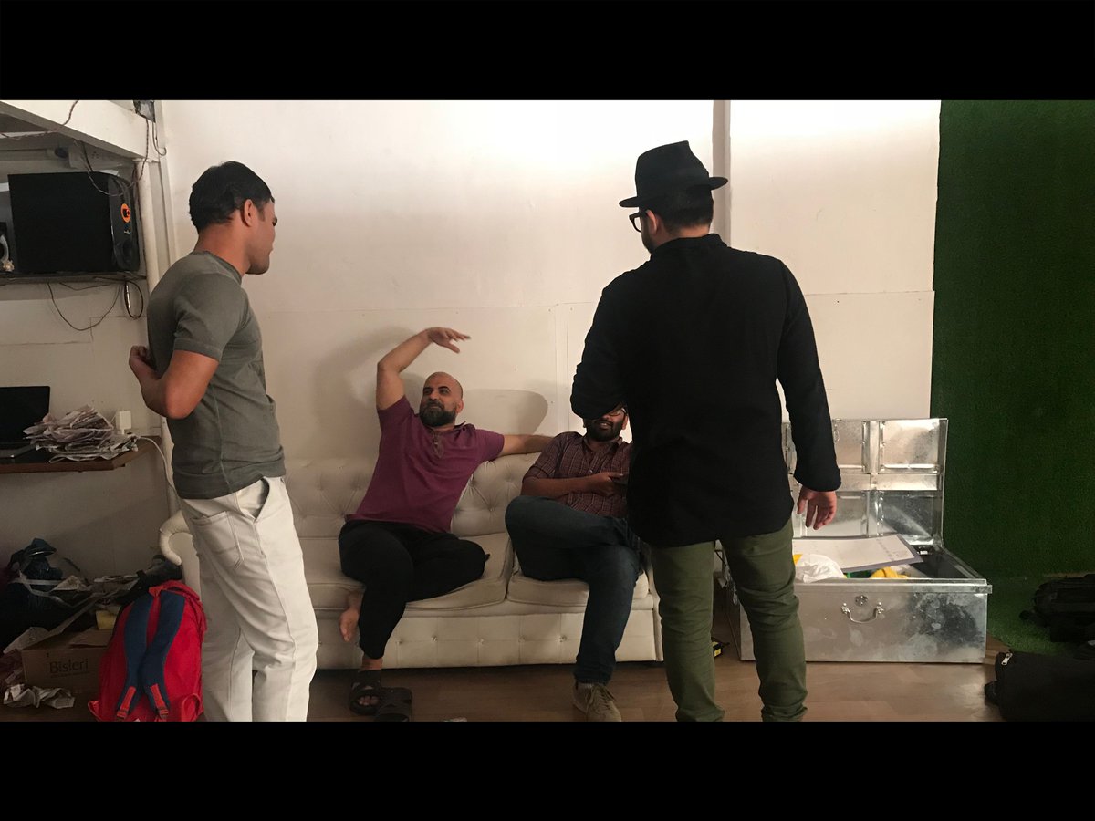 OTransmedia's tweet photo. Team Origami having a conversation with the client while shooting a commercial for Uniball India 

Director &amp; Director of Photography: @athitnaik 
Producer: @MohnishSaraswat 
#uniballair #thicknthin #clients #producer #director #dop  #mohnishsaraswat #athitnaik #origamitransmedia https://t.co/y8lb8TbkFb