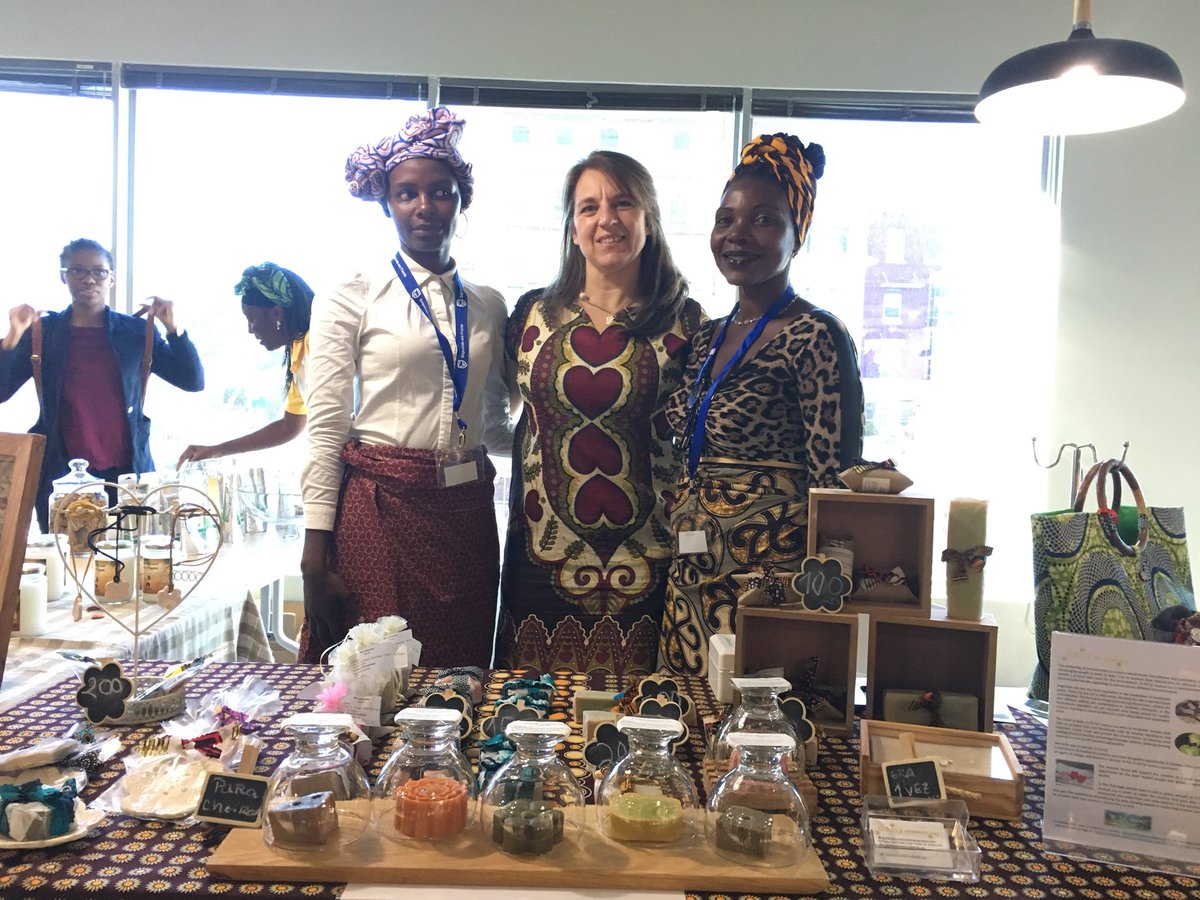 _daisysocial's tweet image. “A mudança começa em nós mesmas” -Helia Campos @lionessesA @StandardBankMZ @PMGrotenhuis #BeTheChange #SheforHer