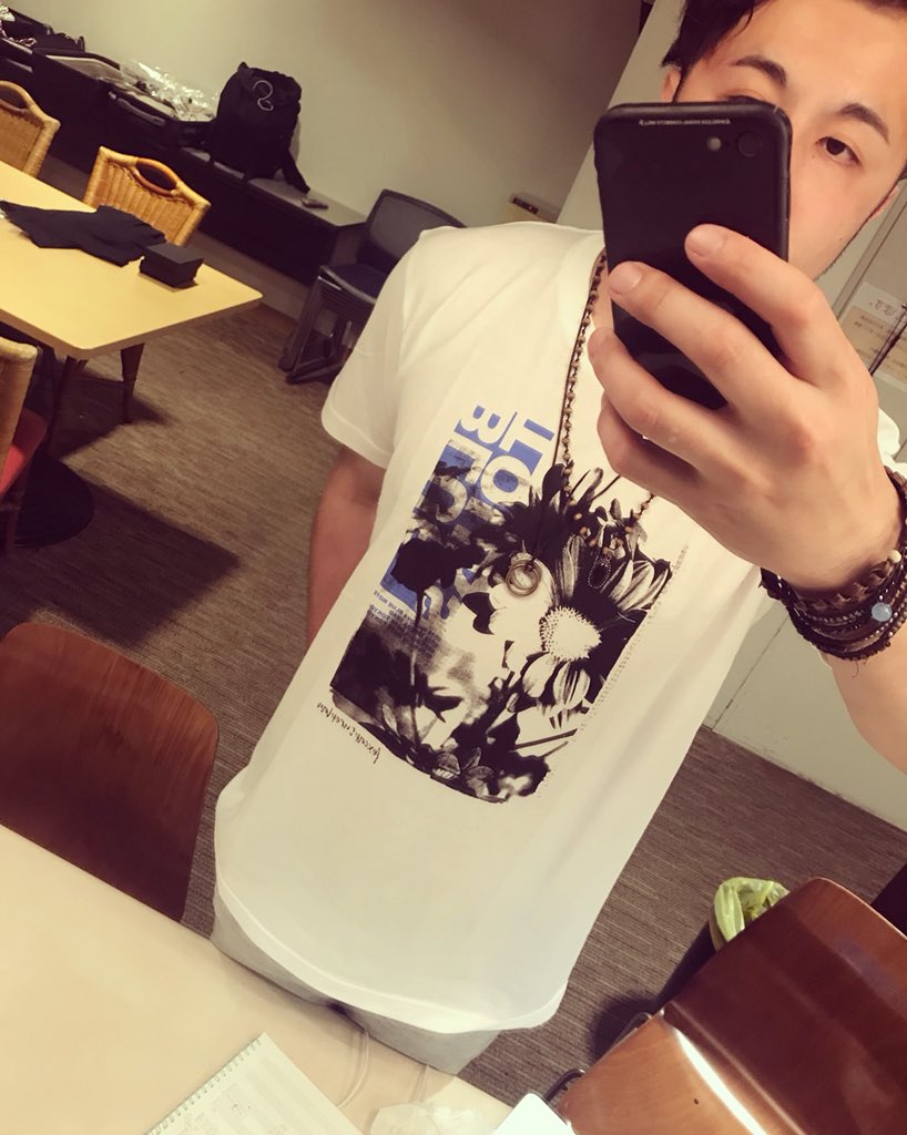 tksdrum's tweet photo. #foxcaptureplan #greatestbluetour #13strut https://t.co/VhPuQHi7DE