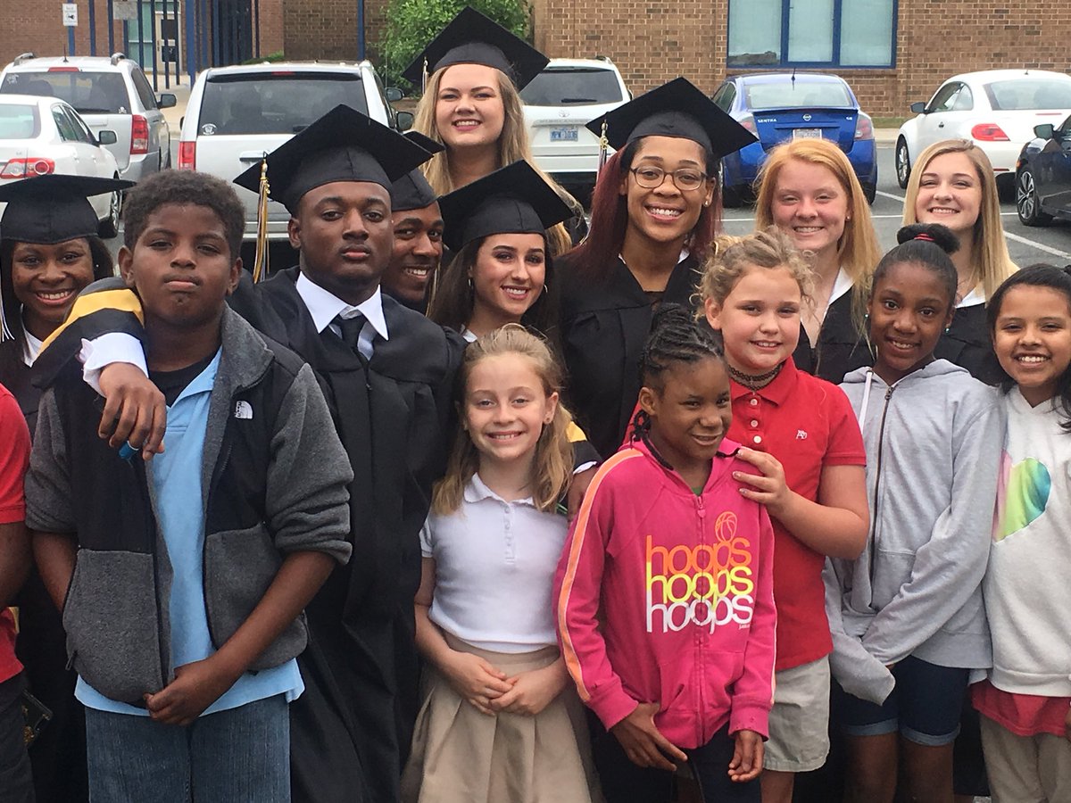JannaTolleson's tweet photo. 💆🏼♀️Big CONGRATS to @ForestHillsHS 🐝💛Seniors!
👨🏽🎓👩🏼🎓We are proud of you👨🏽🎓👩🏼🎓
@UCPS_MonroeNC 🙌🏼@WingateES_NC 💙💛 @educatingall @APShanda⭐️
@Renee_McKinnon1 ✨
#WhyMyCluster 💯🔥#TeamUCPS https://t.co/Ug2ZIWSo6d