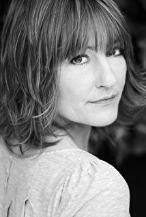 A very happy birthday to our patron, Holly Aird! Hope you re having a wonderful day xx 