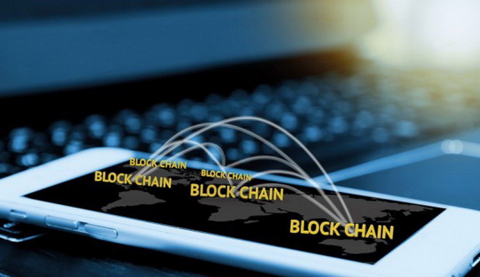 TecsyntSolution's tweet image. bit.ly/2rTEPnn - How can #banks benefit from #Blockchain #technology? Transform your #financial #business following top #trend & perspectives for future of #Banking. #Bitcoin #KYC #finances #economics #startup #cryptocurrency #Decentralization #GDPR @Ripple @ethereum