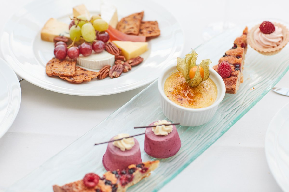 preneur_world's tweet photo. See our latest hotel review on SLOAN! Magazine - #ChelseaHarbourHotel Launches #Sprunch (Spa & Weekend #Brunch) Package. Like, Comment & Share 👍#chelsea #chelseaharbour #londonhotel #spabreak #weekendbrunch #londonlife #sharingplatter https://t.co/PA5rIJsAS2 https://t.co/1Evt7lOIPz