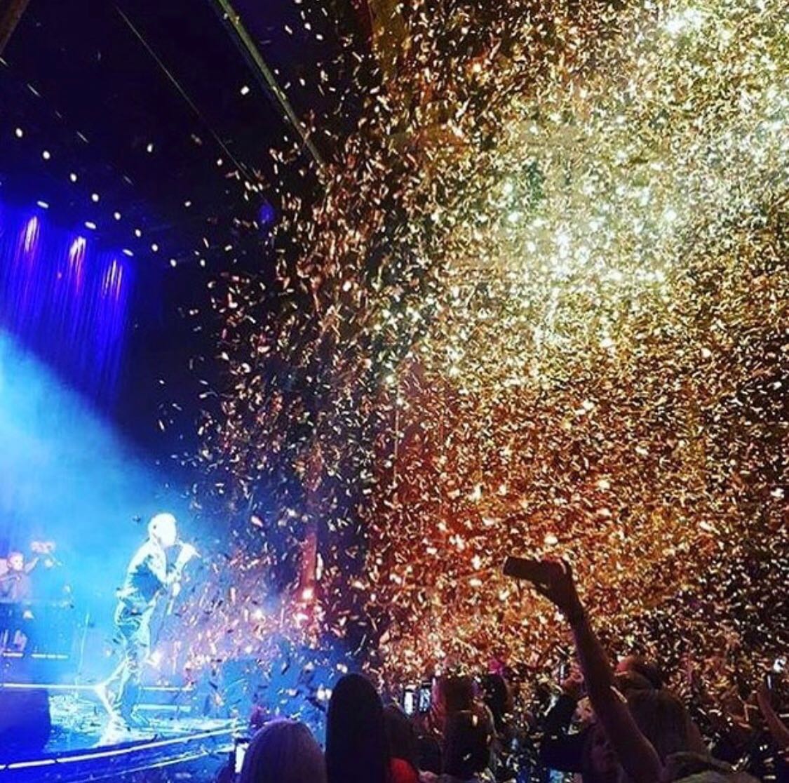 What gigs have you got lined up for this weekend? 
We have the only and only <a href="/GaryBarlow/">Gary Barlow</a> in the <a href="/LondonPalladium/">The London Palladium</a> both Friday and Saturday night!! Confetti and Low Smoke at the ready... here he is last week.... 😍😘