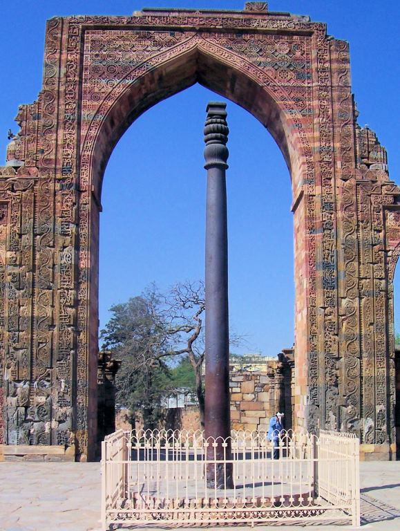 FestivalofMFG's tweet photo. #DidYouKnow Indian #MetallurgyTechnology was famous globally during #MedievalEra. History of #MetalTechnology dates back to 3rd-4th century. #IronPillarOfDelhi erected in 4th century is known for rust-resistant composition of #metals used in #construction. #FOM @FestivalofMFG https://t.co/6QBwwIxZuT