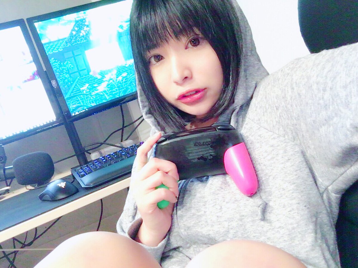 Uzivatel るるぴ ぽんこちゅ Na Twitteru ゲーム女子の良い所と悪い所まとめました ゲームに理解力がある 引きこもりだから浮気しない インドアだから金かからない イケメン お金持ち は ゲームの上手さがタイプ基準やけど 彼氏 ゲーム お口がちょっと悪い