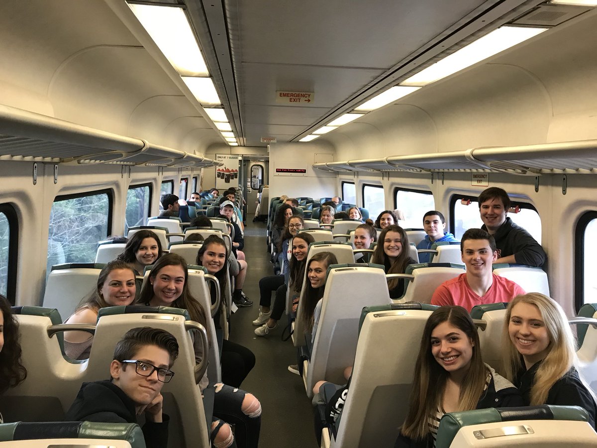 SmarTpantsNHS's tweet photo. We are on our way to Google...... Yay! #CalcBC #APStat https://t.co/6VNkuOeU7M