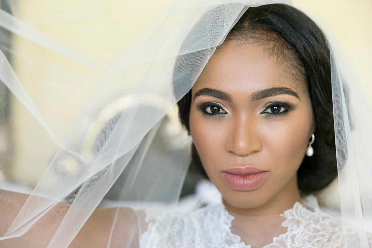 Flash back Friday. Stunning veil shot with bride Sinaze

Venue: <a href="/MolenVlietWines/">MolenVliet</a> 
zara-zoo.com

#beauty #love #weddngphotography #photography