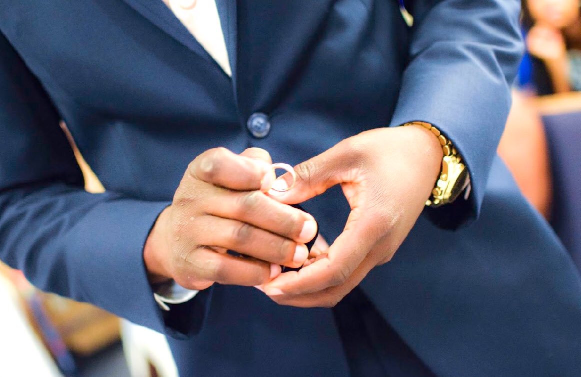 ShotsByRay's tweet photo. Marriage &amp; mortgage, not relationship &amp; rent 💍👰🏾🤵🏾♥️ 

Shot x @ShotsByRay  📸 

Book now 🔥 https://t.co/Dy7sIbPCDe
