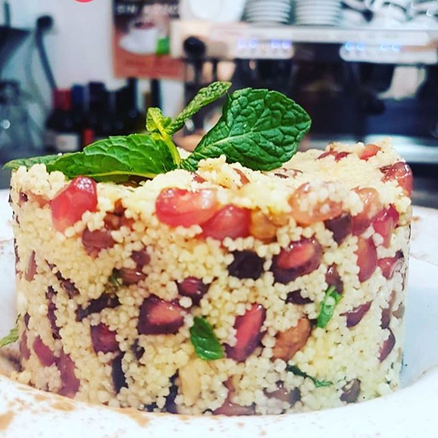 En Paraíso Gourmet ponemos todo nuestro corazón en la cocina creando maravillas 100% Veganas como ésta.
Pásate y disfruta de nuestra ensalada Nazarí.
#tabernaatípica #productosgourmet #productovegano #Saludable #gastronomía ift.tt/2KB3vIO