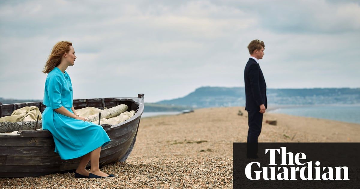 The Guardian: Chesil Beach, Dorset: stark and beautiful, it makes your heart skip a beat buff.ly/2LbtTdq