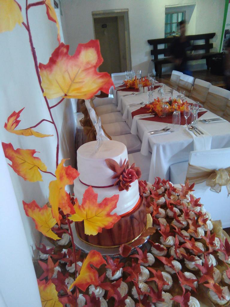 ToriOso's tweet photo. For a perfect vintage wedding https://t.co/2g144og62z
