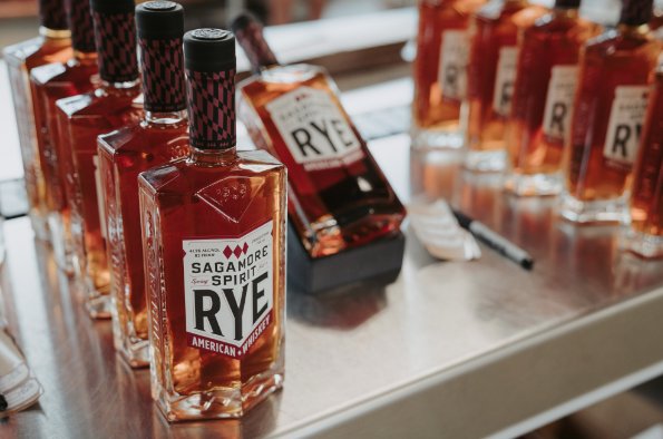 baltfishbowl's tweet photo. Some foodie ideas for your weekend:
-Pick a spot to party and watch the @PreaknessStakes.
-Celebrate the royal wedding bright and early at @Emmasteaspot.
-Appreciate some pie at @BMIatWork's B'Eat More Pie Fest.

More: https://t.co/7HyWwWQmt4 https://t.co/y4sWXR85Pa