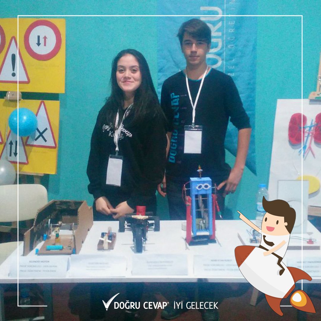 dogrucevapk12's tweet photo. Ünye Doğru Cevap Okulları'nda bilimin ve hayal gücünün kapılarını açtık. 
Bu yıl ilkini gerçekleştirdiğimiz DC Maker Ulusal Bilim Şenliği'ni öğrencilerimizin fark yaratan birbirinden güzel ve eğlenceli projeleri ile tamamladık.
#bilim #maker https://t.co/gDSYNFsF5B