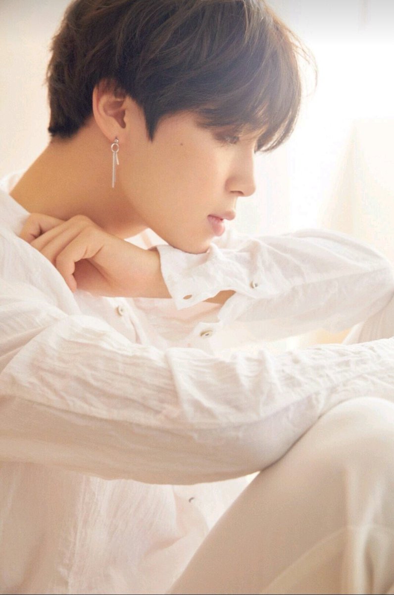 bangtan_russia's tweet photo. [ФОТО] Профили Бантан на Melon 
#iVoteBTSBBMAs https://t.co/ofzHb7228z