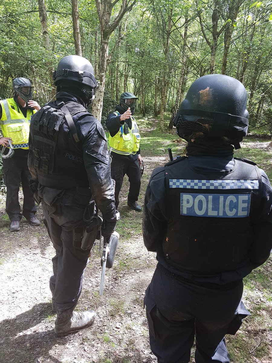 DSuptJonHull's tweet photo. Firearms training today with guys and girls from Tactical firearms Unit. Pleasure to see this slick team in action. #Sussexpolice https://t.co/u2sTVbrAh6