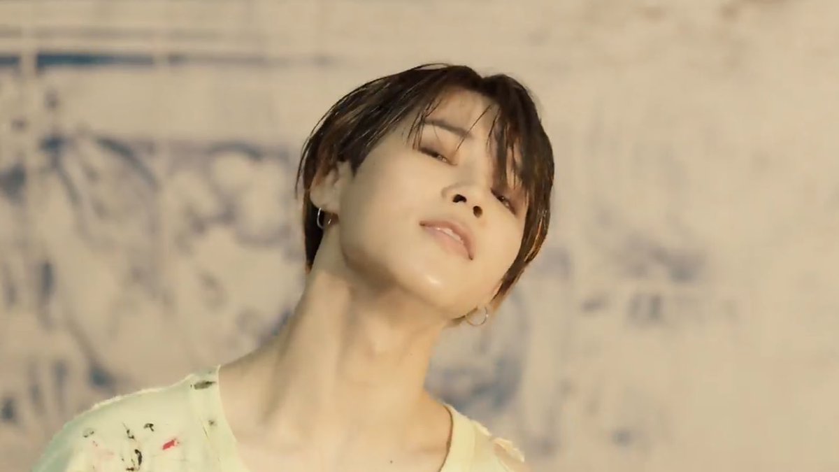 Imwierdokbye's tweet photo. I WAS NOT READY OMG https://t.co/tXcgEmBFaw