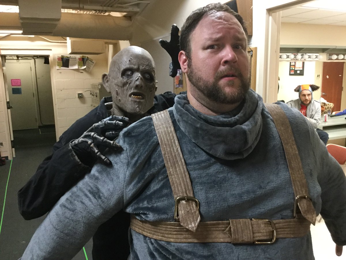 Mark_Meer's tweet photo. Met some fellow @OrlandoFringe performers (Pound-Foolish the Clown, Hodor, and Ms. Bette Davis) while promoting my show "One Man Walking Dead" on last night's edition of "Tonight at Midnight with @RaucePadgett" #OFringe27 #UnitedWeFringe #ofringefoto https://t.co/eUGYsEhWwB