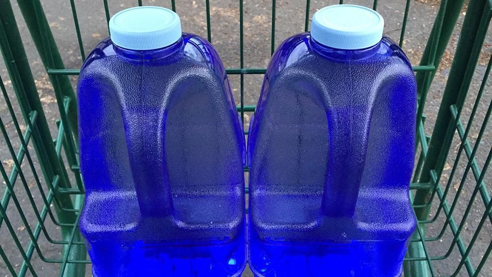WDBONews's tweet photo. Hurricanes: Family emergency supply kit must-haves - https://t.co/adSEQWj7AZ #news965 #wdbos https://t.co/X07mUoGlym