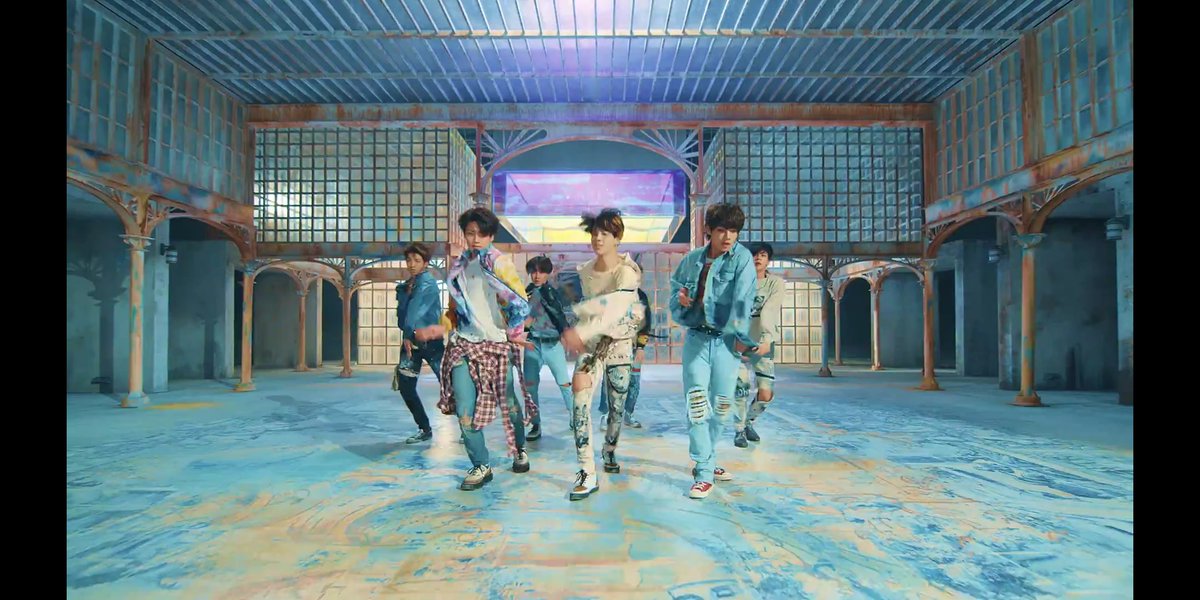 Fake bts. Бтс fake love. Бтс 2018 fake love. Bts fake. Bts чимин.