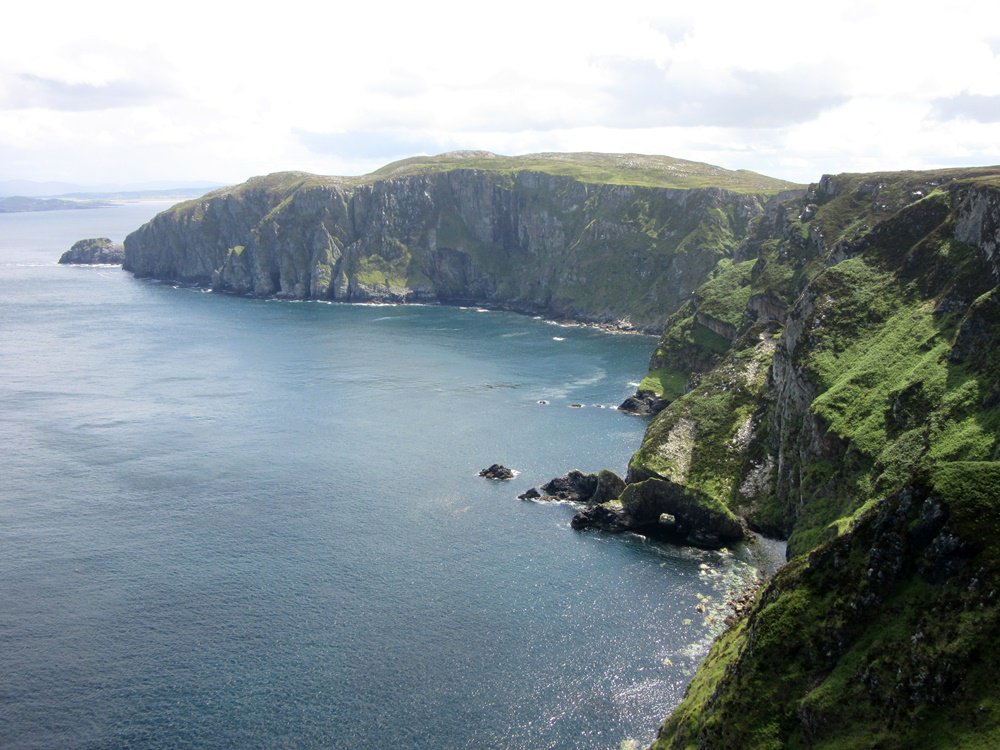 Los acantilados más espectaculares de Irlanda - jetcost.es/blog-de-viajes…