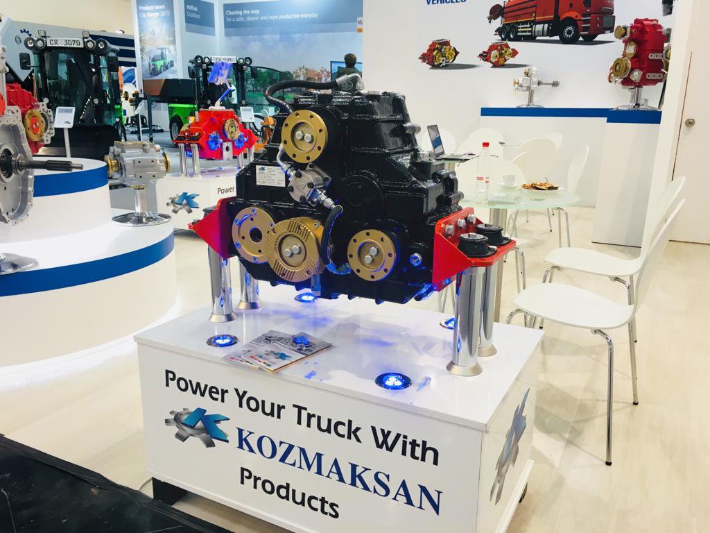 KozmaksanPTO's tweet photo. UARA.1100 - HYDROSTATIC SPLIT SHAFT PTO
https://t.co/heO2SYcNMV…
#kozmaksan #hydrostatic #hydrostaticdrive #hydrostaticgearsystem #sweepingtruck #roadmaintenance #roadmaintenancetruck #firefightingtruck #verticalcase #cleaningtruck #multipurposecleaningproducts #ifat2018 https://t.co/Fh4ADUsyiP