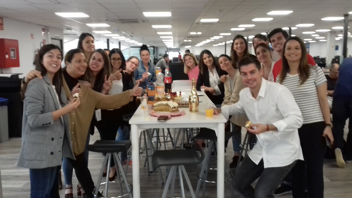 doro_cristina's tweet photo. #losviernessemerienda #teamgastronomico #compismolones #Emeamoments #melialife https://t.co/FUyPBVNFD2