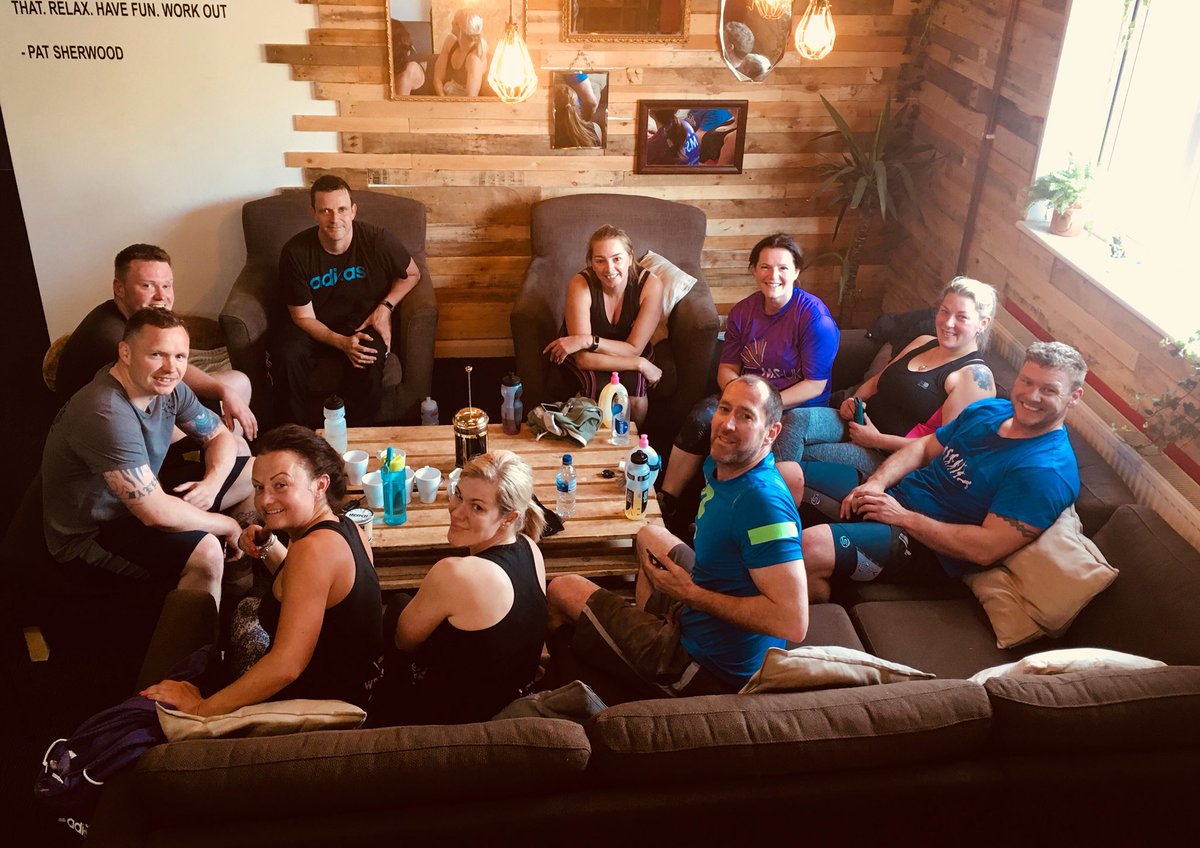 Our 0930 tribe enjoying a coffee together after that gruelling WOD! ☕️