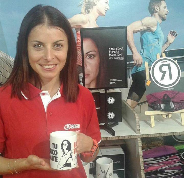 PBERODIA's tweet photo. Que levante la mano quien quiera mi taza personalizada. Fue hecha por RunnerForYou en edición limitada y me encanta 😍.
Sólo tenéis que RT amigos.
El lunes a las 12.00, diré el nombre de la persona afortunada. https://t.co/LB77UToLF2