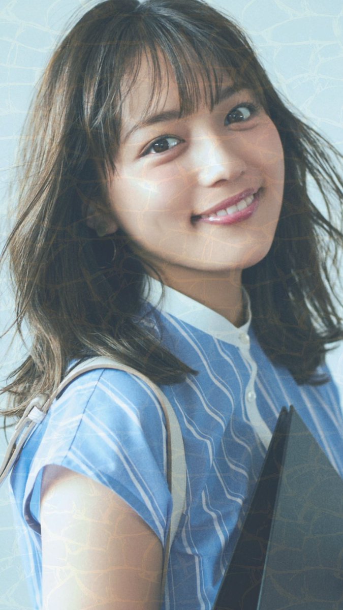 N A M I 加工 壁紙配布 全１２枚 その１ 有村架純 川口春奈 保存する場合はフォローといいねをお願いします 少しでもいいなと思ったらrt Nami Kakou