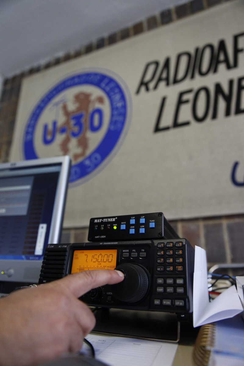 EA1RCU's tweet photo. Hoy, desde la asociación leonesa U30 @EA1RCU, continuamos otorgando letras en #40m y #80m para el diploma #leóncapitalgastronomica2018. ¡Todos atentos al cluster! #Radioaficion #diplomaletras https://t.co/oBQbSoiWy2