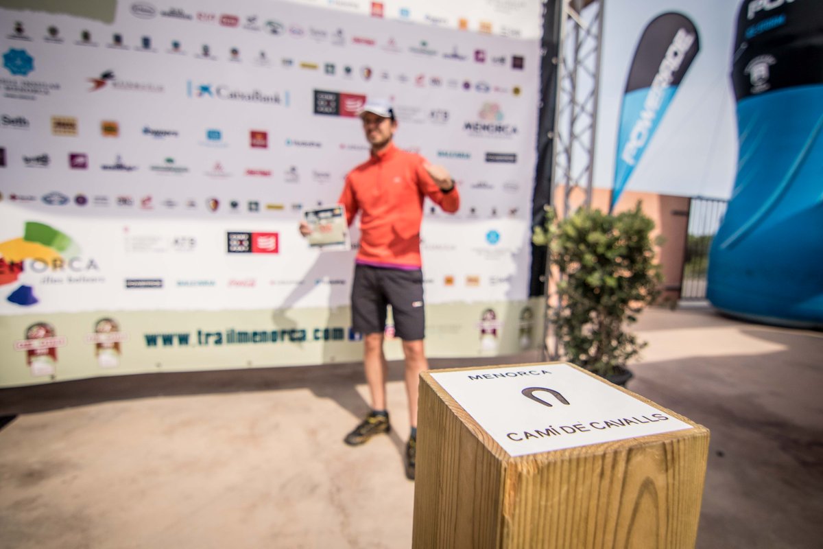 Un año más patrocinamos una de las que consideramos mejores pruebas de Trail en España. Ubicada en la Isla de Menorca, Casi de Cavalls 2018 @trailmenorcacdc