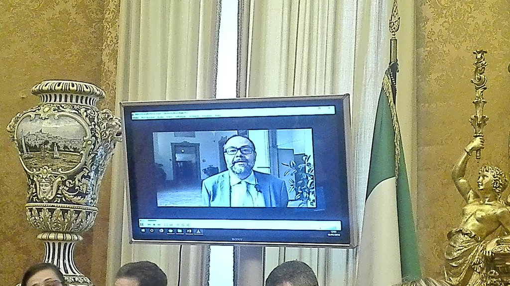 CSVnet's tweet photo. "#Centri di #servizio una storia esemplare di come la sperimentazione diventa sistema" grazie a @MarcoGranelliMI che ci ha accompagnato per una parte importante del cammino #20anniCSV https://t.co/oRTdjZdlFL