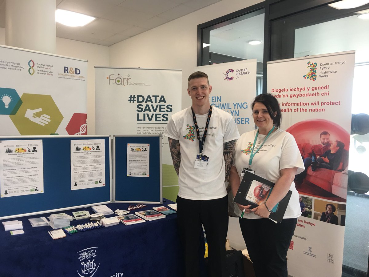 I love working with these guys! So proud to be part of the research community working together for the common goal of making a more informed and healthier tomorrow. #ICTD2018 #whywedoresearch #iamresearch #datasaveslives <a href="/HealthWiseWales/">HealthWiseWales</a> <a href="/HDR_UK/">Health Data Research UK (HDR UK)</a> @ADRCWales @NCPHWR_Wales