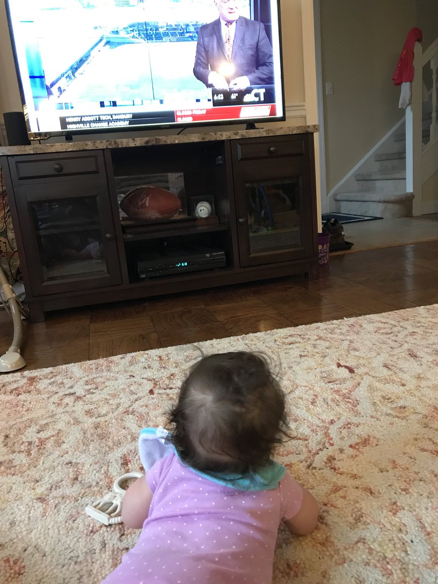 SraMathewson's tweet photo. @bobmaxon , Adelyn was having a great time watching you this morning! #nbc30 #littlestfan 😊👍🏼🌥 https://t.co/dD5Pqr9xZ3