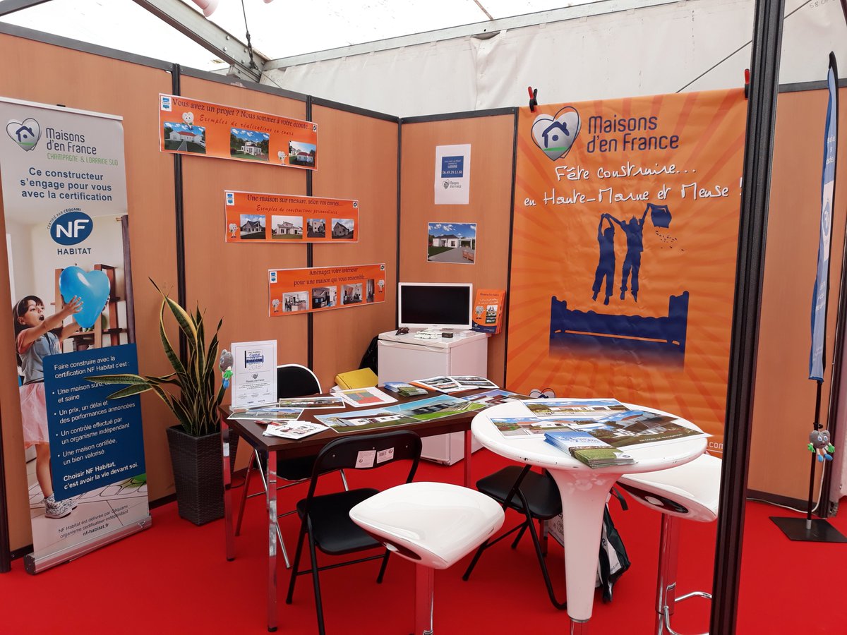 MDFlorrainesud's tweet photo. C’EST PARTI ! La Foire Expo 2018 ouvre ses portes à Saint Dizier ! La Polynésie est à l’honneur dans un pavillon dédié de 600m2. Notre équipe vous accueille jusqu’à lundi de 10h à 19h. Nocturne le 19/05 jusqu’à 22h. Tarif entrée 4€. Entrée gratuite pour les femmes aujourd'hui ! https://t.co/VBTmboqvUZ