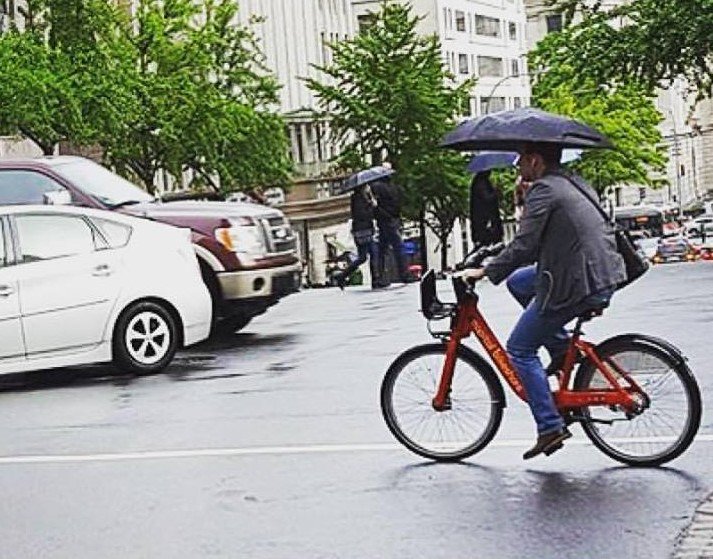bikeshare's tweet photo. #BTWD2018 has arrived! Our special corral service team is waiting for you at 14th & D St. NW from 7am to 10am. #rainorshine #corralservice https://t.co/Y4VgmC66Zl