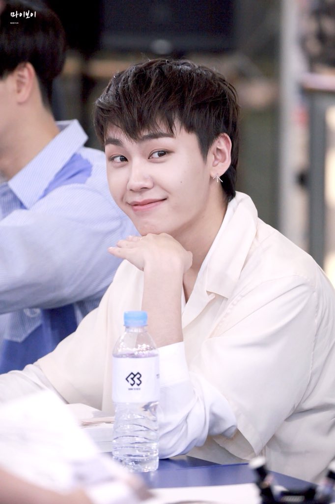 maboyjih's tweet photo. 180517 팬싸 HD
My sweety boy You’re my heart You’re my angel~ 🎵🎶
하나뿐인 My Boy♡♡♡
ヾ(●゜▽゜●)♡

#정일훈 #일훈 #비투비
#BTOB #ILHOON @BTOB_ILL https://t.co/Pd7CXHpPTs