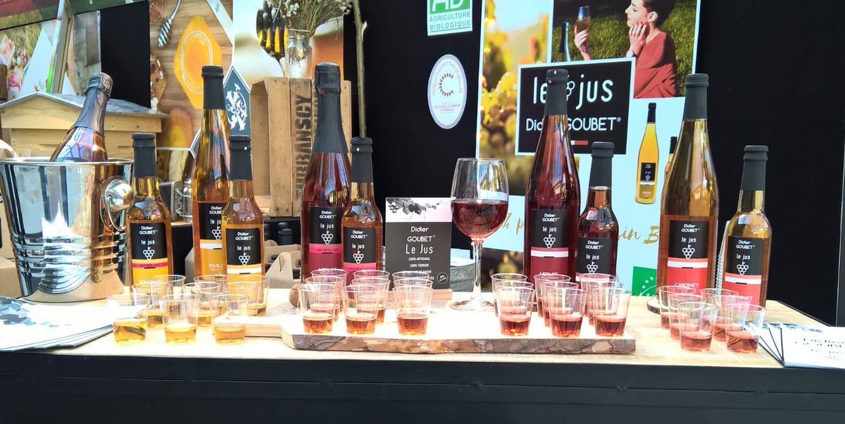 SecretTradition's tweet photo. #tasteofparis 
La dégustation des jus de cépage #bio continue aujourd'hui et tout le week-end ! 🙂🍇
Retrouvez-nous stand C15 sur le pavillon de @R_Qualite https://t.co/0MAKXjao58