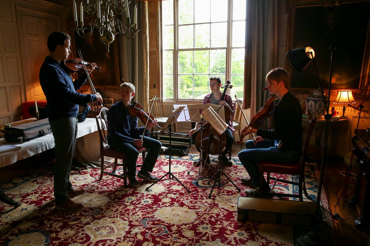 Most of the concerts have sold out, but there are still tickets for Sunday! Two exceptional concerts with our resident artists and students from Hellensmusic's Masterclass Programme: bit.ly/2Ksyxnh (11:30) and bit.ly/2IvBCFx (15:30)