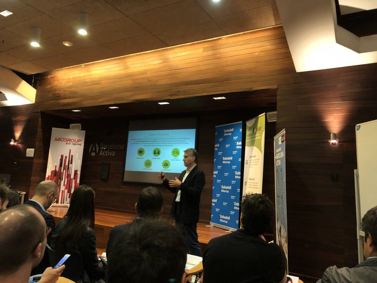 Hoy con <a href="/vicentearias/">Vicente Arias</a> abriendo el #investorsday del XIX Campus #Emprendedores del <a href="/seedrocket/">SeedRocket</a>