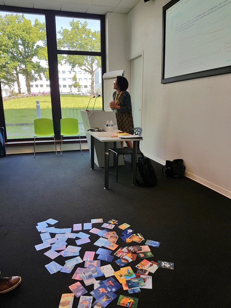 berenferrand's tweet photo. Merci à @LNplassoux pour son intervention sur l'égalité professionnelle femme-homme et sa présentation interactive #ESTIMnum18 https://t.co/BupZ1huyNN