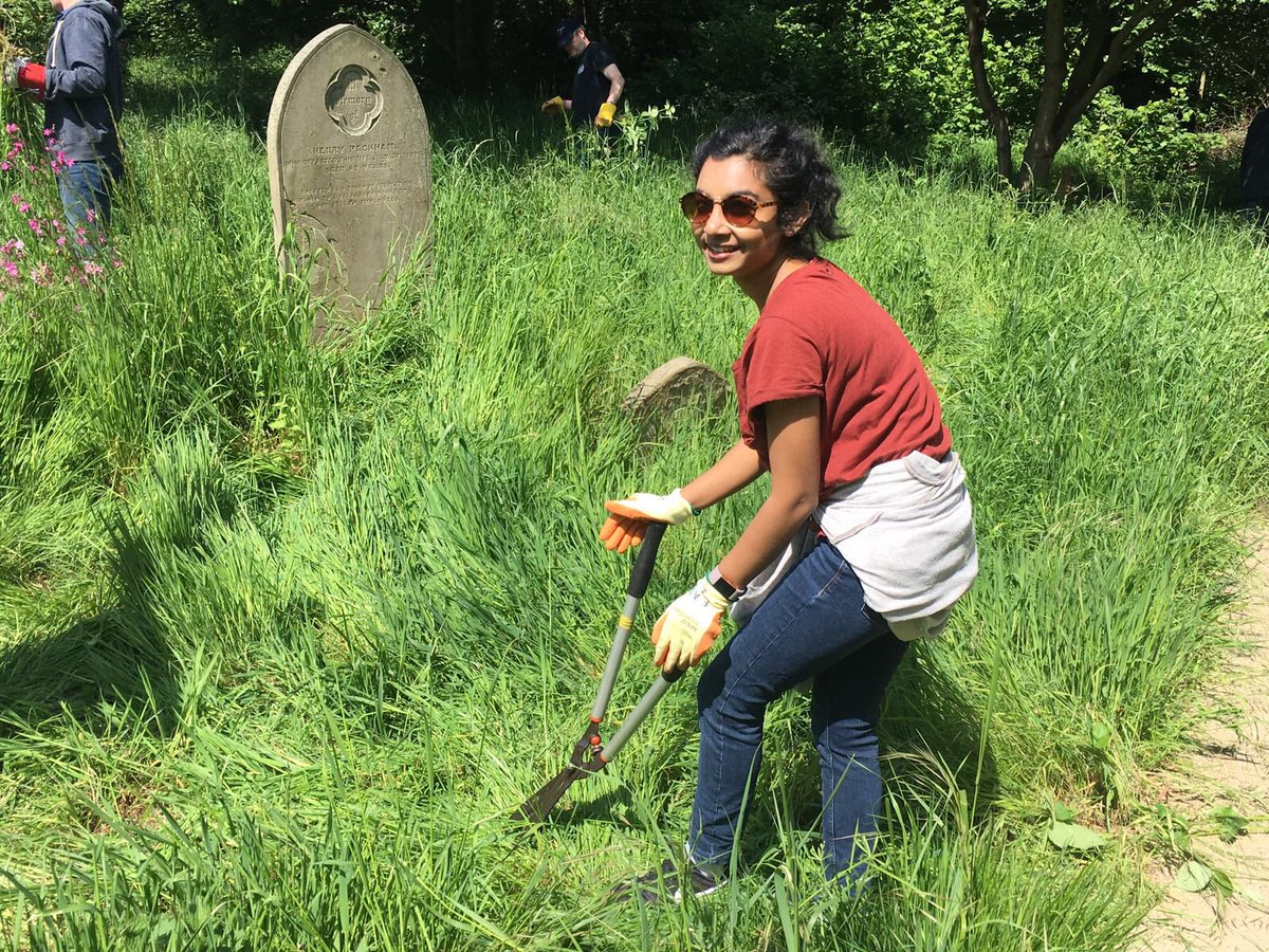 CherryCheung20's tweet photo. The #OFOD team hard at work @PwC_UK @pwc_foundation @TCVtweets @MaggieRobb1 @JouJeanette #OFOD #pwcofod #teamwork https://t.co/IljMnxib9e