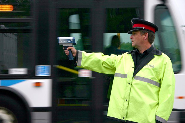 Police continue road safety blitz through long weekend - ottawamatters.com/local-news/pol… #ottnews https://t.co/Rj6ndEFj80