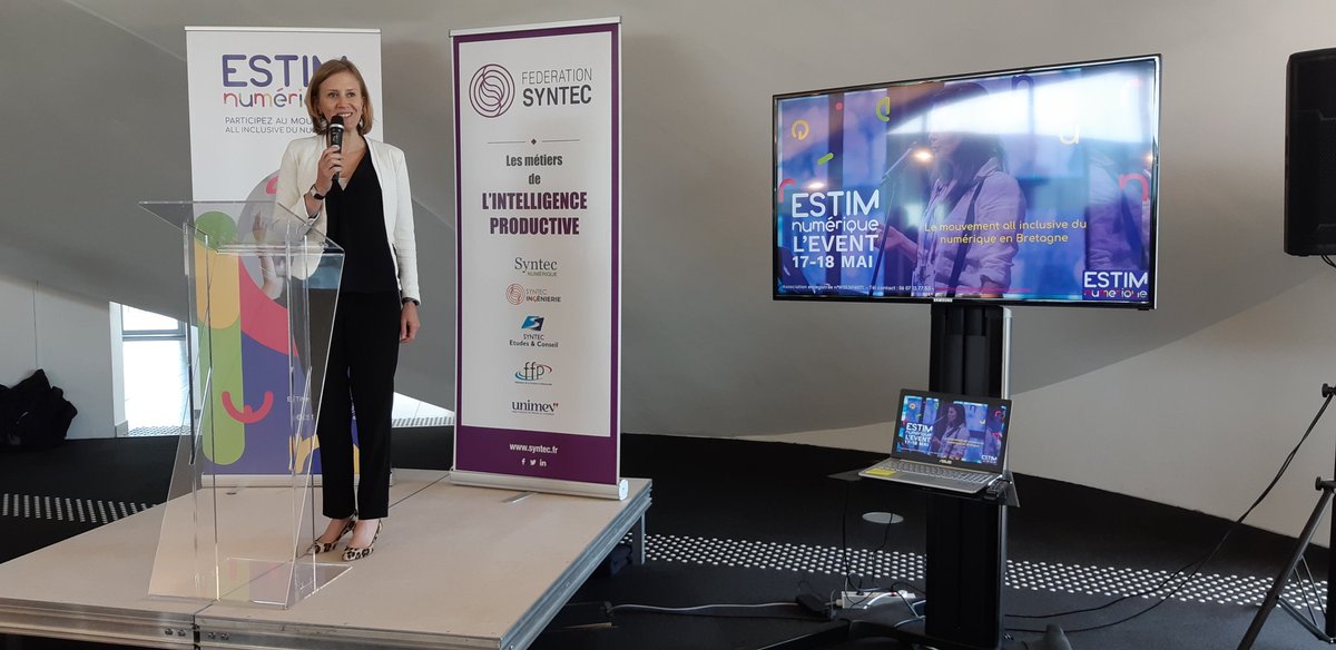 JeanDoMeunier's tweet photo. @ESTIMnumerique : Aude Goulon from @Technicolor is thanking the 500 attendees to the #ESTIMnum18 edition aiming at attracting female talents in our amazing digital world. https://t.co/pGlLCn7JyW