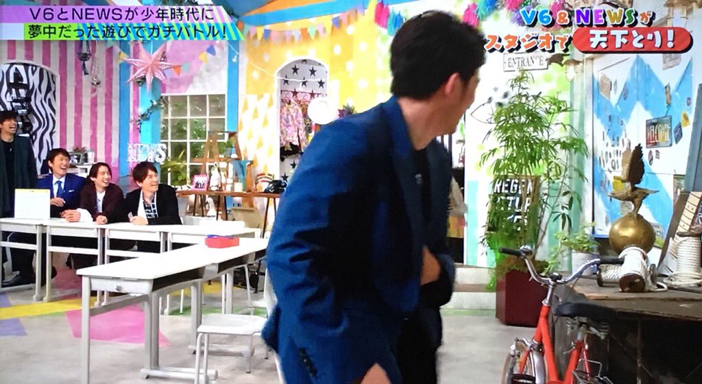 ぴぃ Twitterissa ボールが当たってぶら下がったアイアンのお魚を直しに行く坂本くん 少プレ ザ少年倶楽部プレミアム News V6